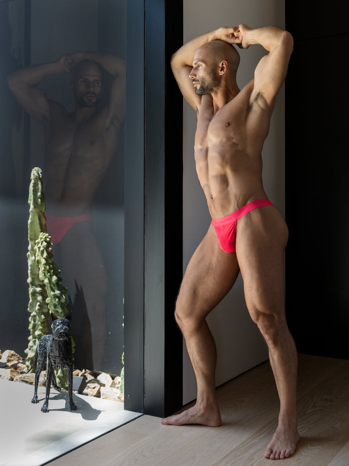 Natron Thong